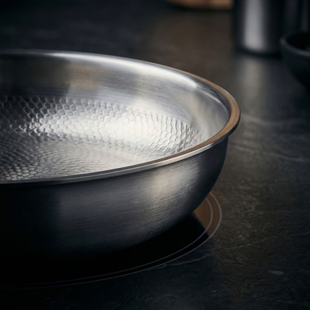 Pure Titanium Frying Pan | Hammered Precision